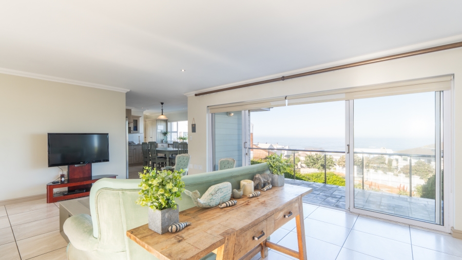 4 Bedroom Property for Sale in Yzerfontein Western Cape
